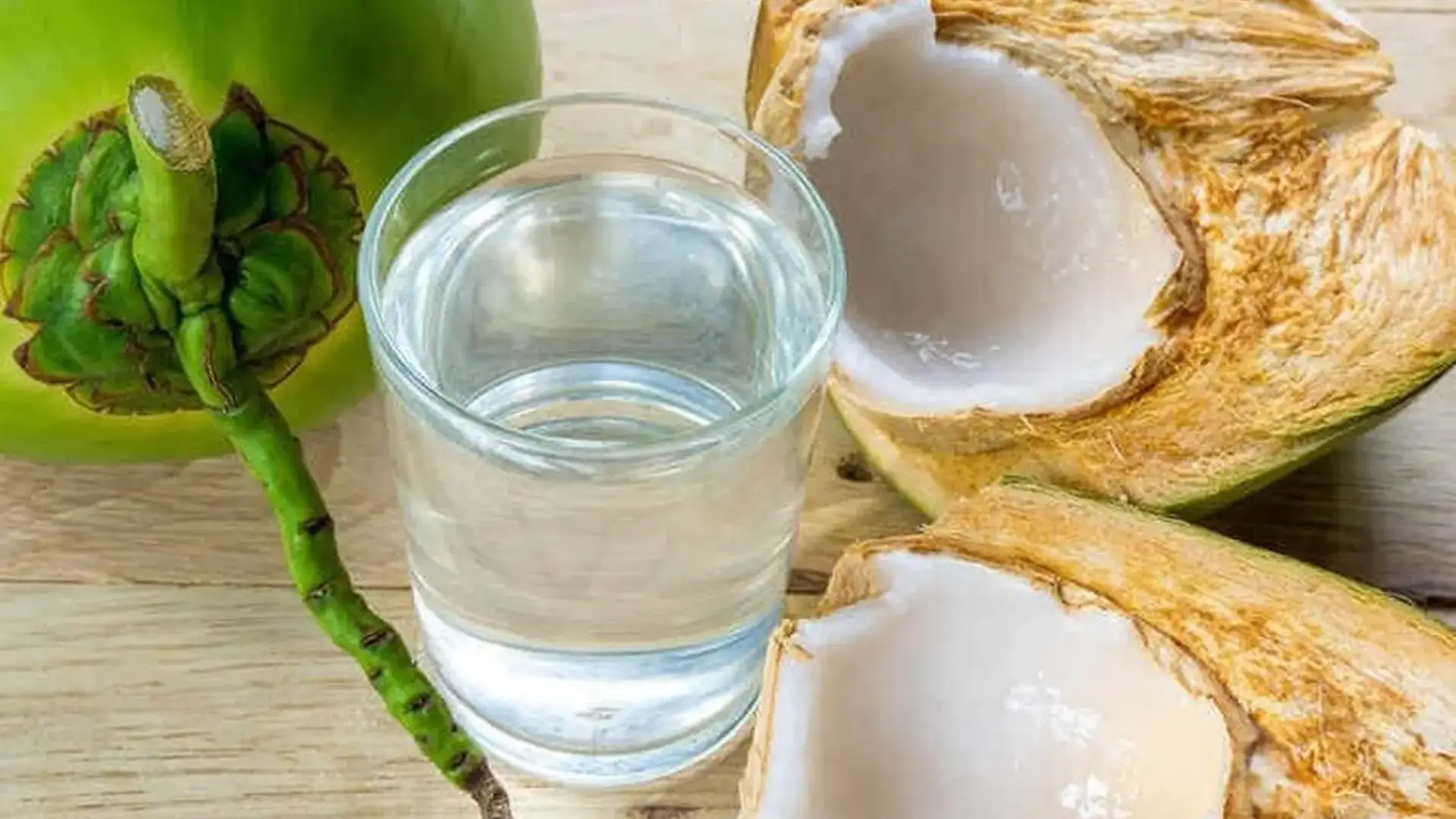 Nước dừa tươi tại Bãi Dứa Quy Nhơn