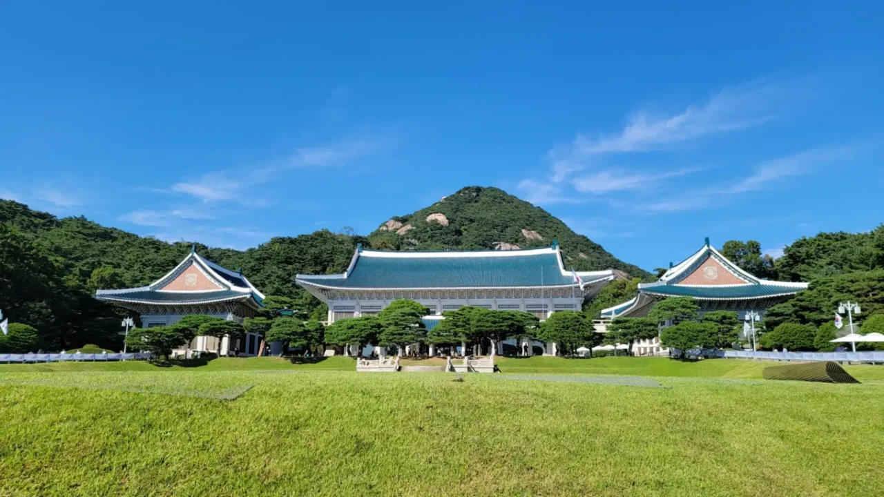 Nhà Xanh - Phủ Tổng thống Hàn Quốc tại Seoul