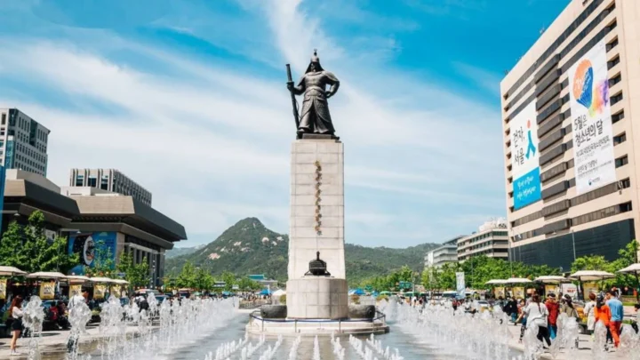 Quảng trường Ghwanghwamun tại Hàn Quốc