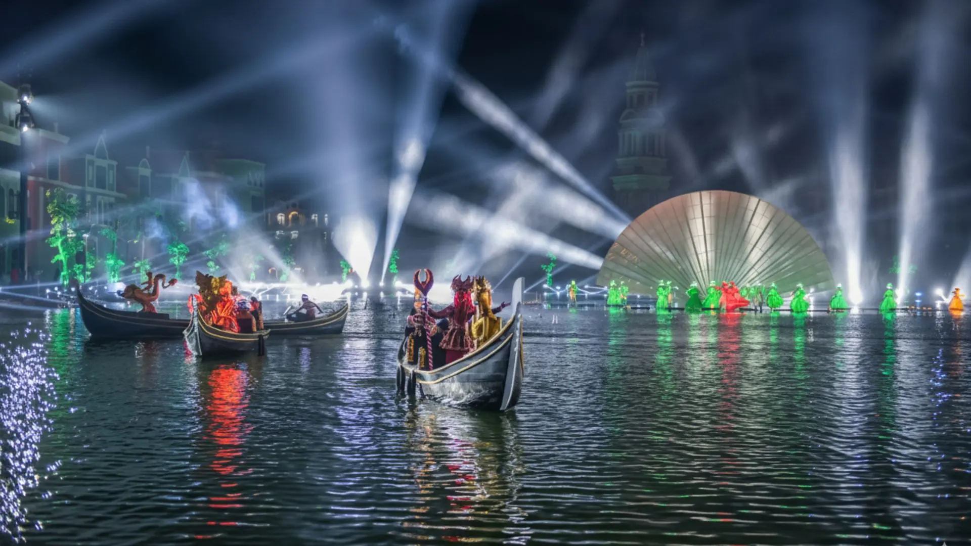 Màn trình diễn hoành tráng trên mặt nước với thuyền Gondola tại Show Sắc Màu Venice