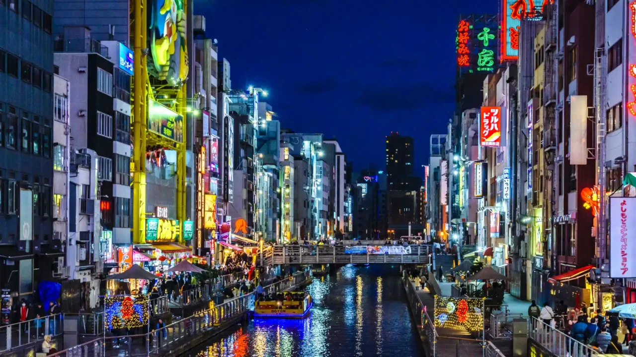 Mua sắm tại khu phố Shinsaibashi sầm uất trong tour Tokyo Fuji 6N5Đ