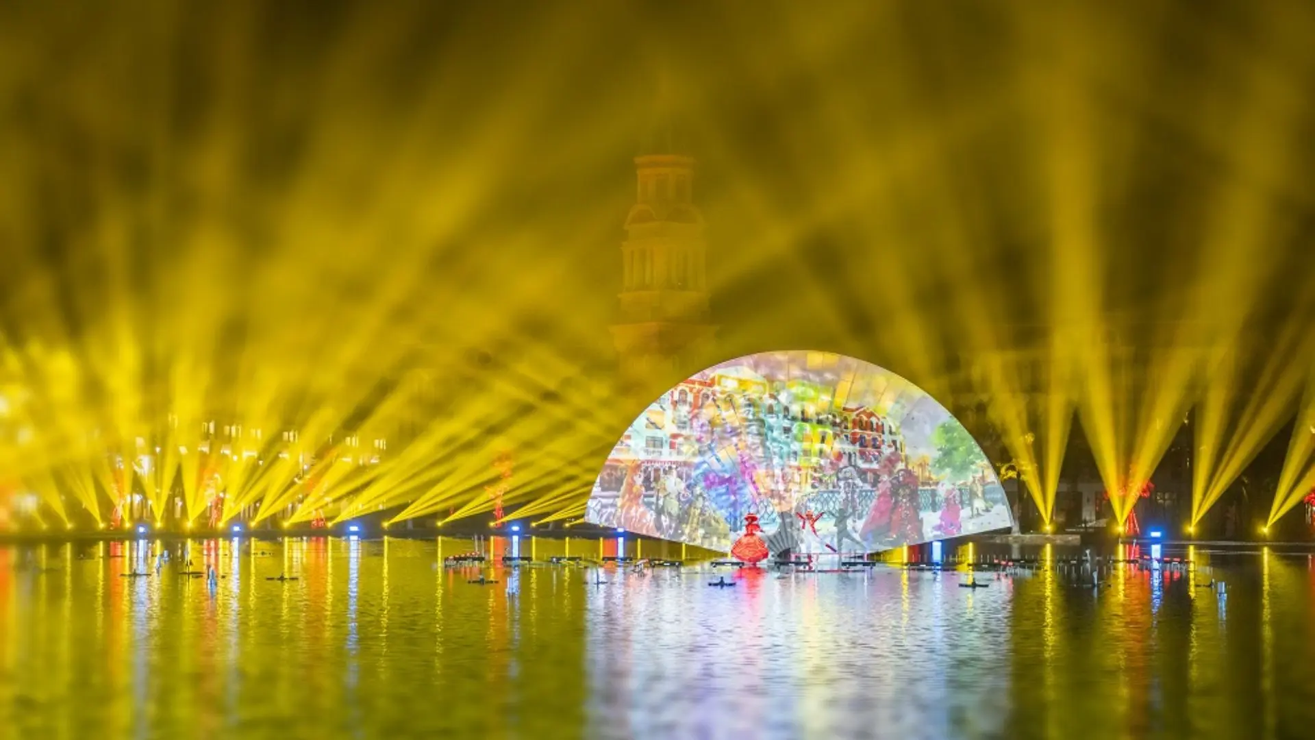  Show Sắc Màu Venice màn trình diễn thực cảnh trên mặt nước 