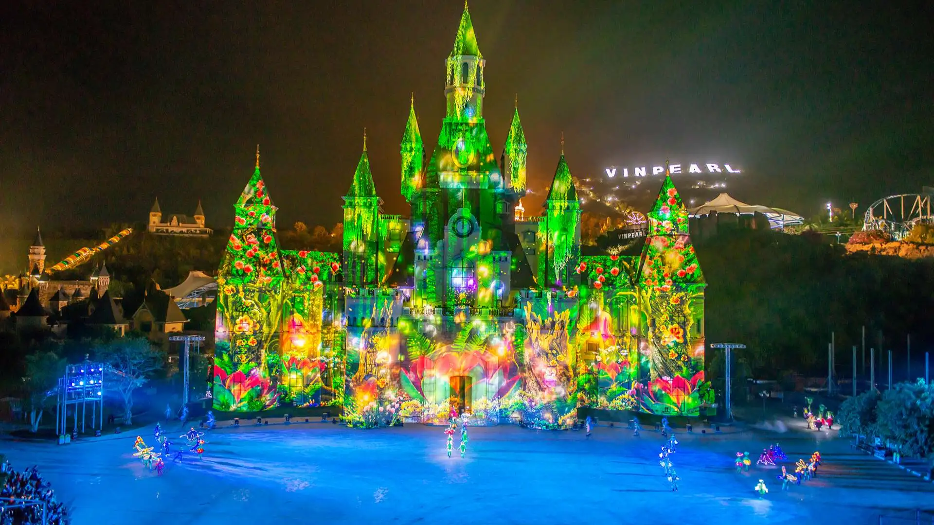 Tata Show siêu phẩm giải trí tại VinWonders Nha Trang