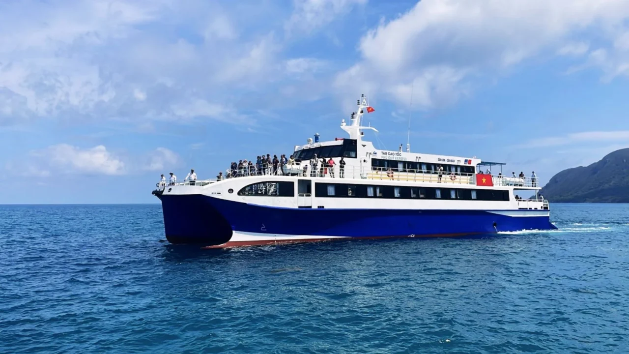 Tàu cao tốc Phú Quý Express tuyến Sài Gòn Côn Đảo.