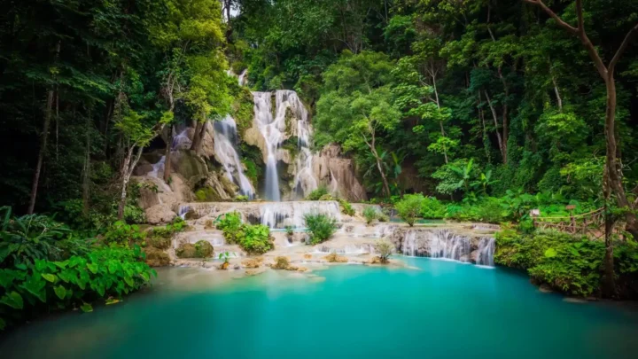 thac kuang si xanh ngoc bich luang prabang lao