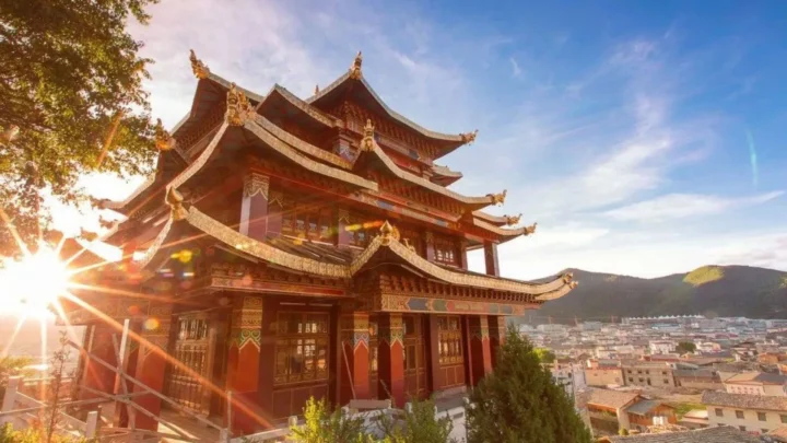 Tour Lệ Giang 6N5Đ -Thành cổ DukeZong