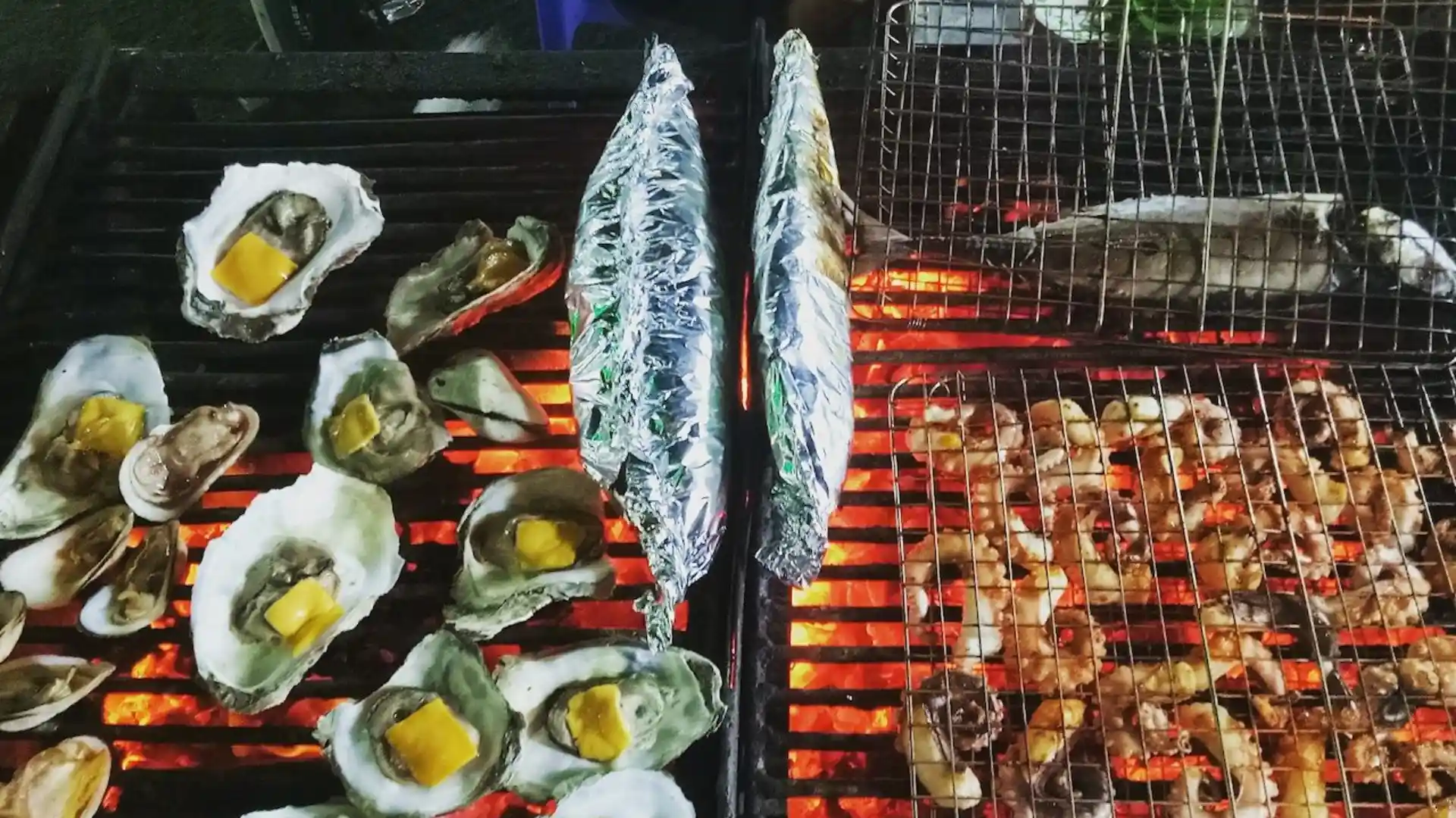 Hàu, cá, bạch tuộc nướng tại Bãi Xếp Quy Nhơn