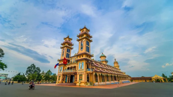 tour tây ninh than quan tòa thánh cao đài
