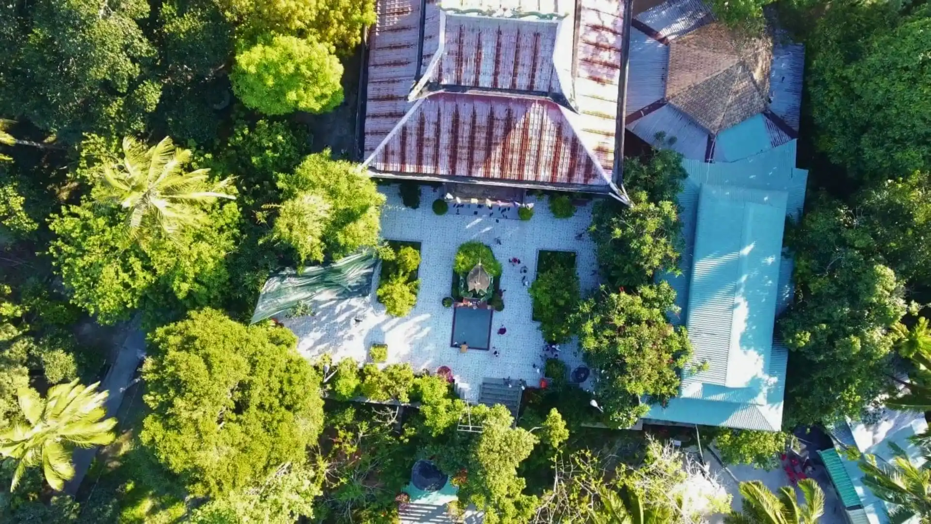 toàn cảnh chùa nhìn từ trên cao