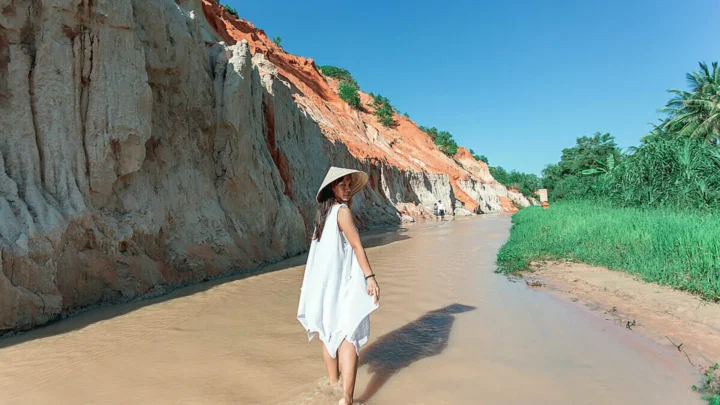 Tour Cần Thơ Phan Thiết tham quan Suối Tiên Mũi Né