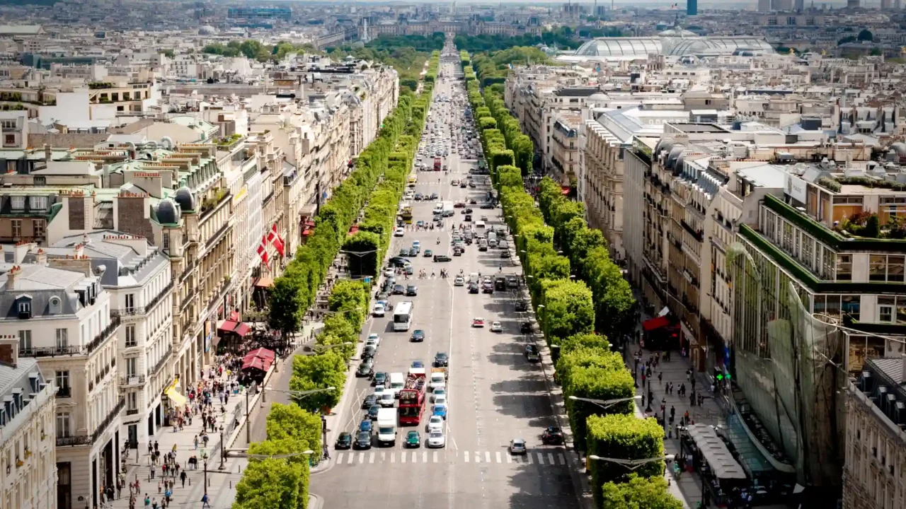 Tour Châu Âu 9 ngày 5 đêm Champs Elysees