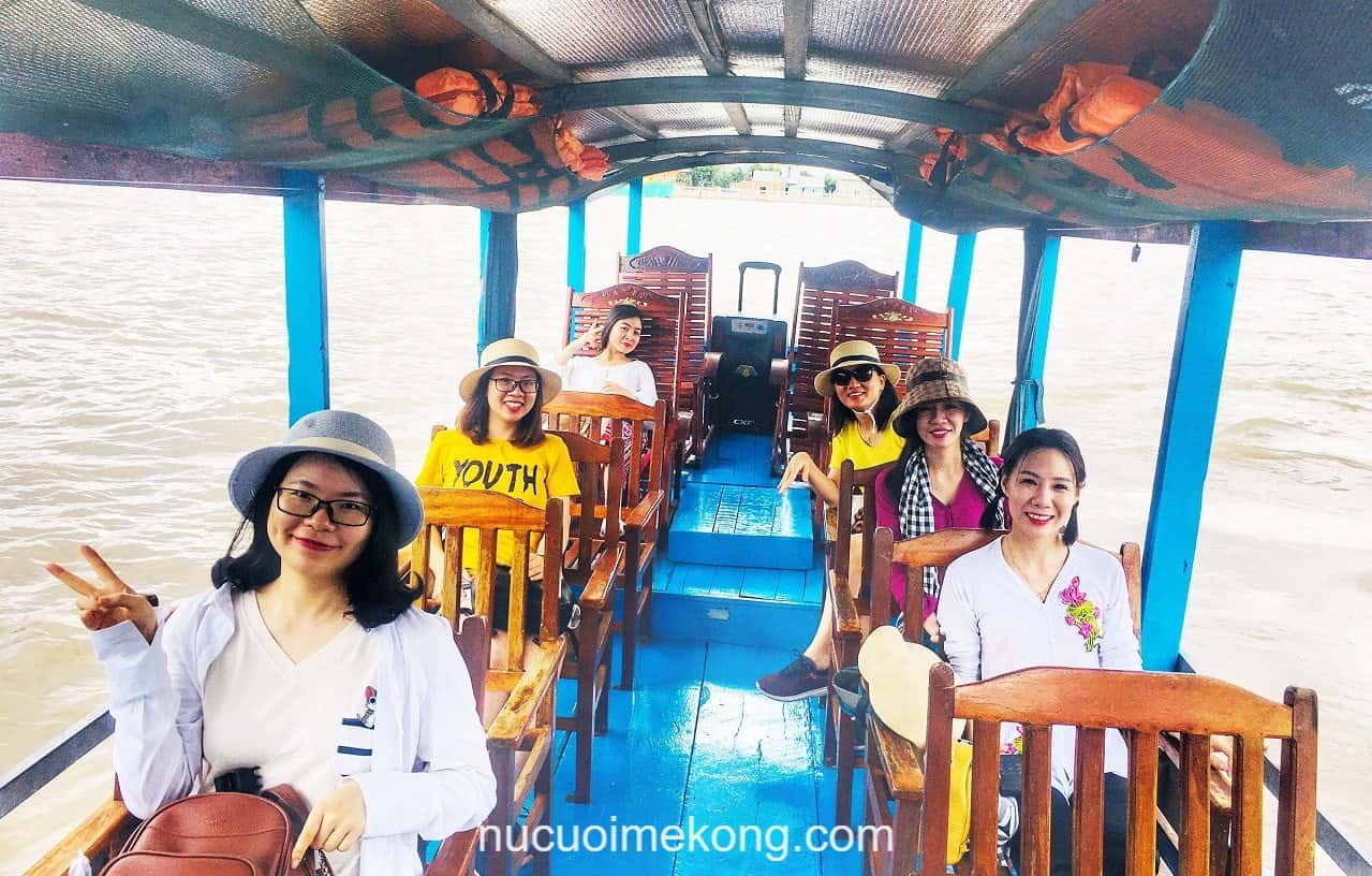 Tour du lịch Bến Tre Tiền Giang 1 ngày - khám phá sông nước miệt vườn miền Tây