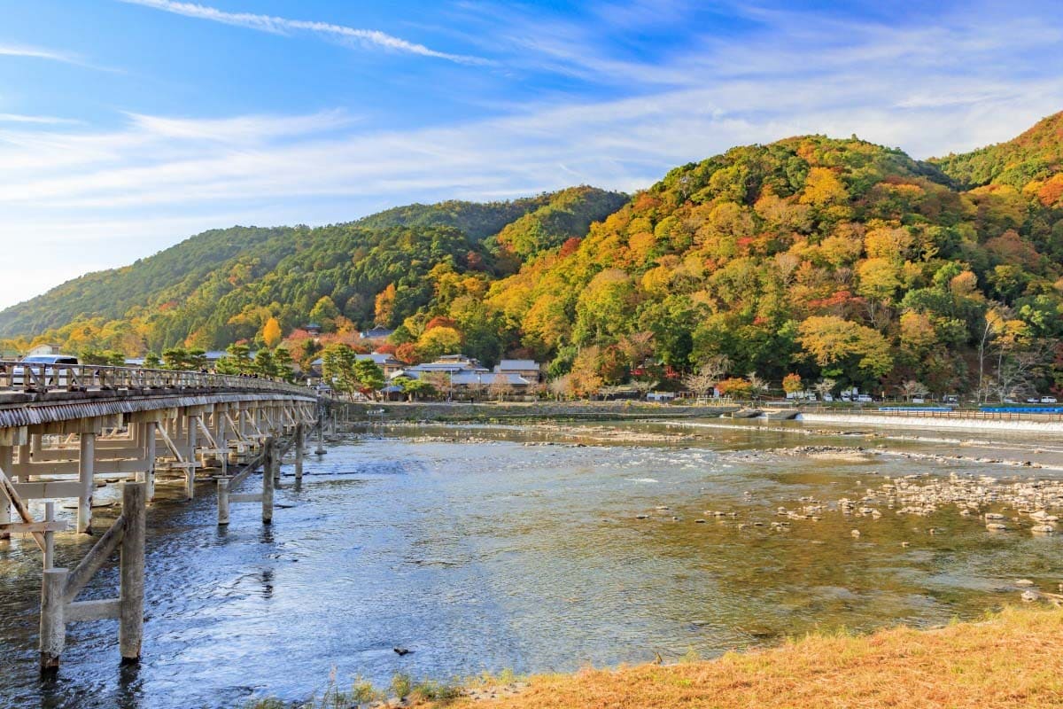 Tour du lịch Nhật Bản 6N5Đ giá rẻ trọn gói: Trải nghiệm 4 mùa ngay tại cầu Togetsu-kyo 