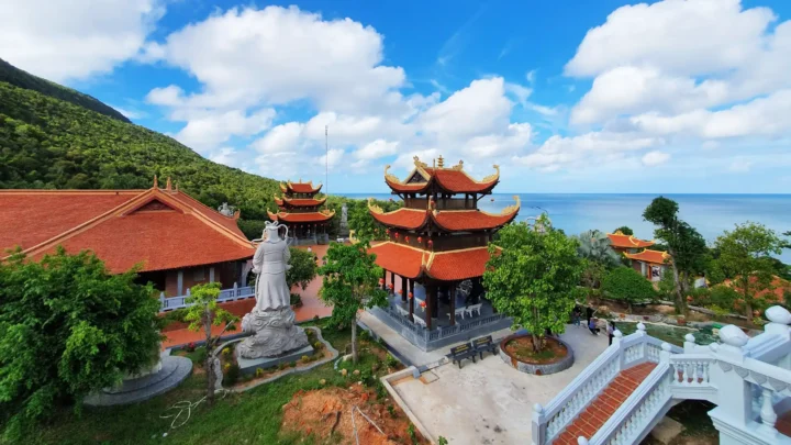 tour-du-lich-phu-quoc-nu-cuoi-me-kong-chua-ho-quoc