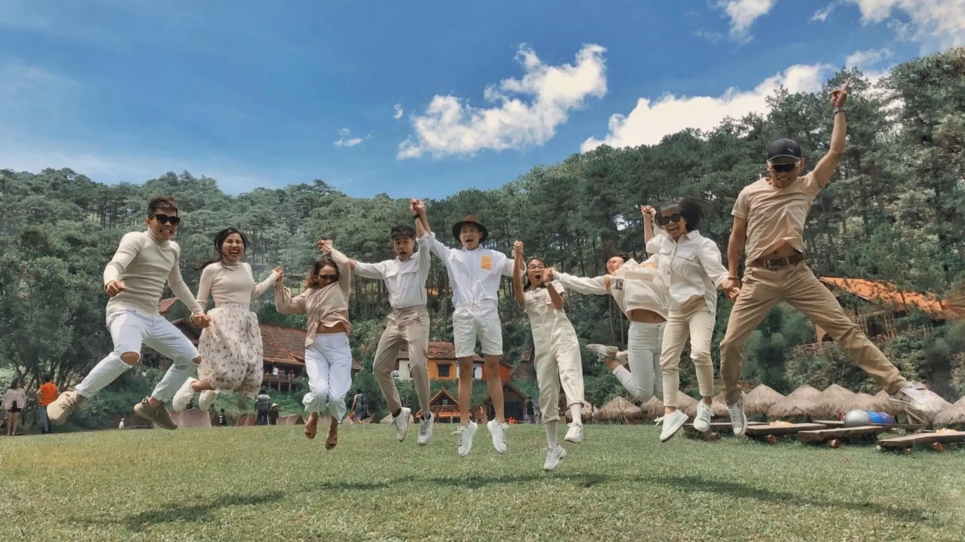 Tour gen Z được thiết kế riêng theo từng nhóm khách hàng