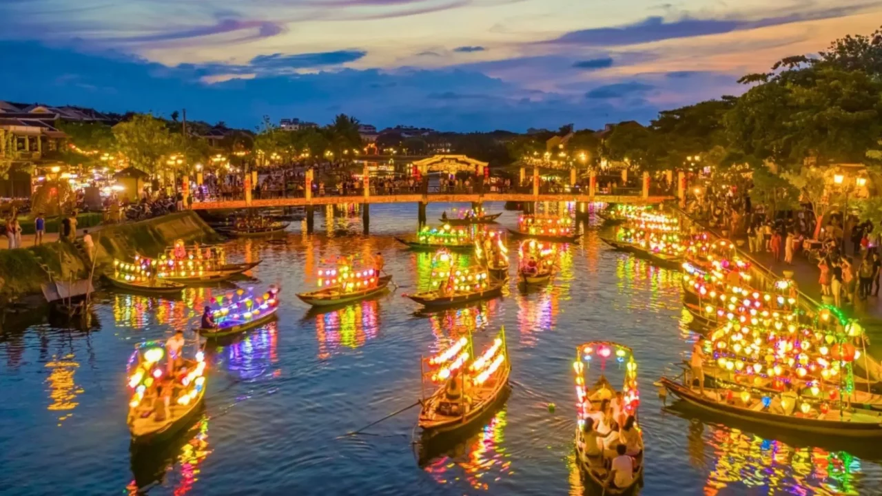 Tour miền Trung 5 ngày 4 đêm Phố Cổ Hội An