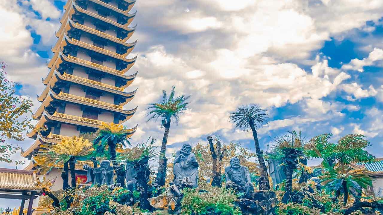 Tour Quy Nhơn Phú Yên 3 ngày 2 đêm - Viếng chùa Thiên Hưng