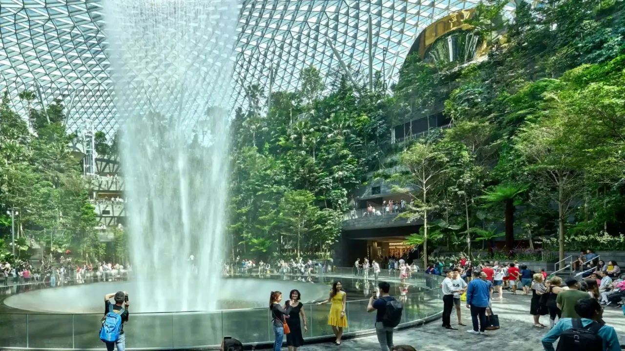 thác nước jewel singapore