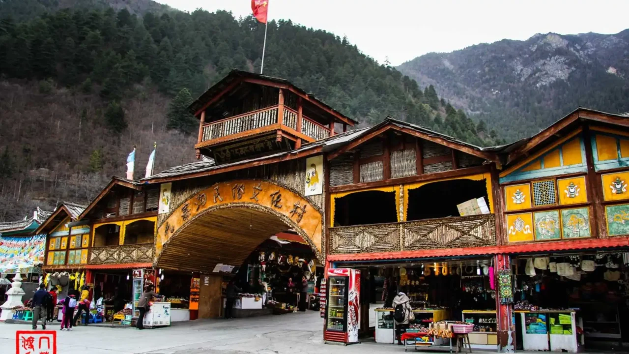 tour-thanh-do-nu-cuoi-me-kong-thon-trai-tay-tang