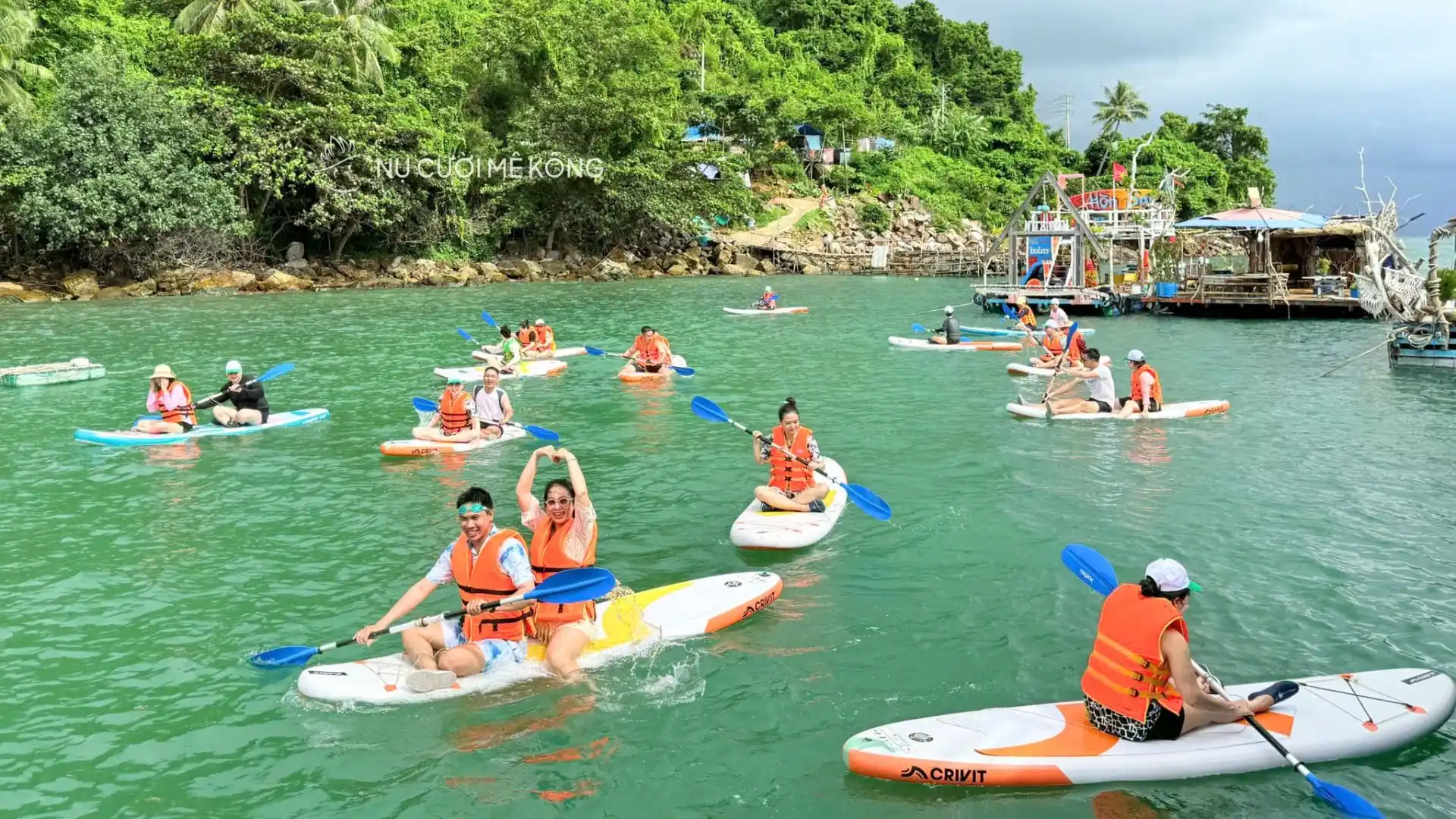Trải nghiệm chèo SUP của đoàn Hồng Đức Hòn Sơn