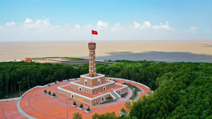 trai nghiem lam ngu dan dat mui 2 ngay 1 dem cot co to quoc