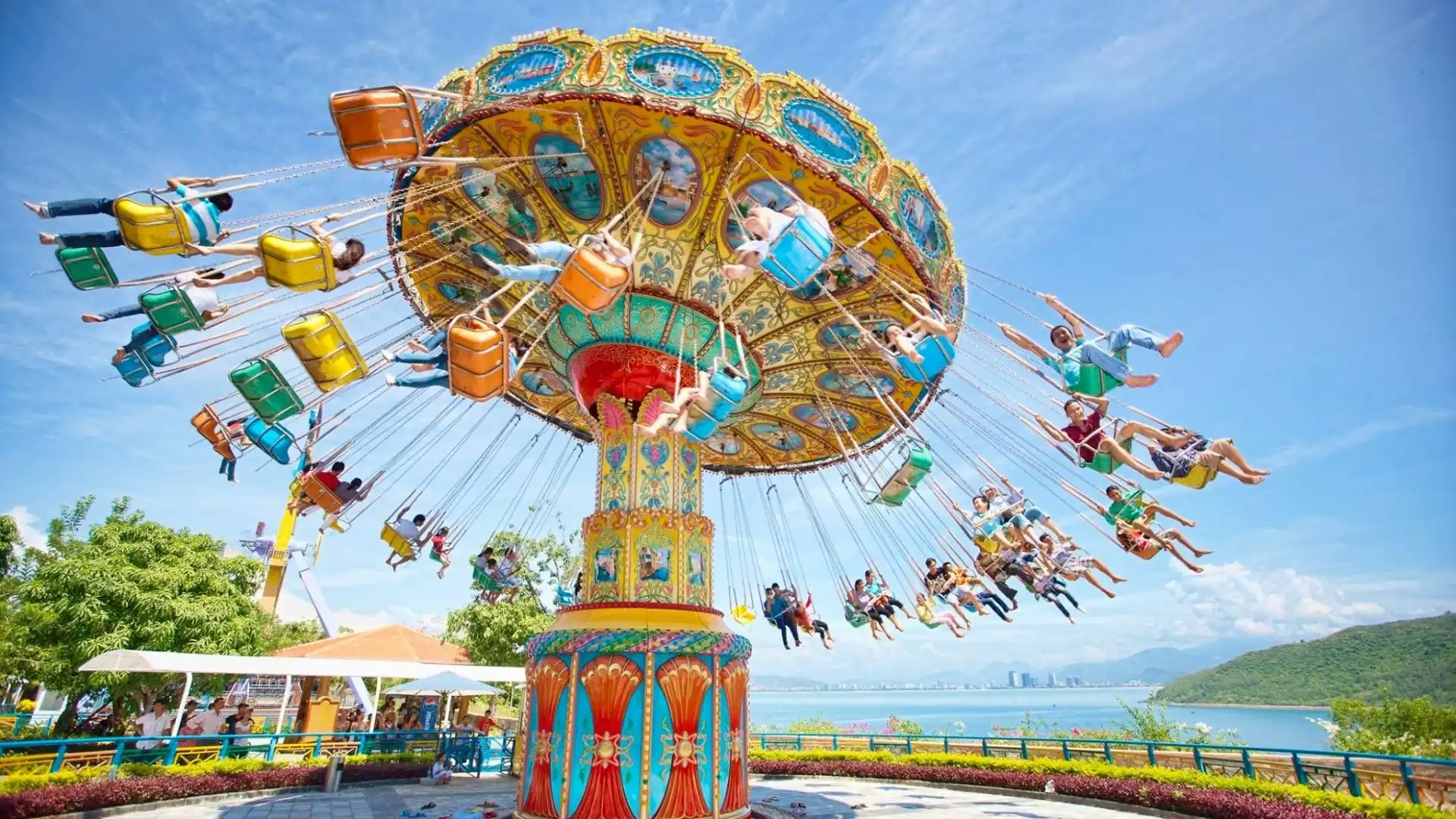 Trò chơi cảm giác mạnh tại Vinwonders Nha Trang