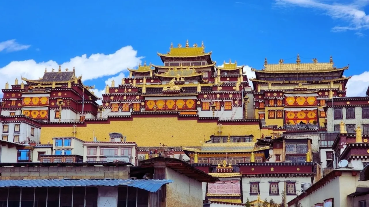 Tour Lệ Giang 6N5Đ - Tu viện Songzanlin
