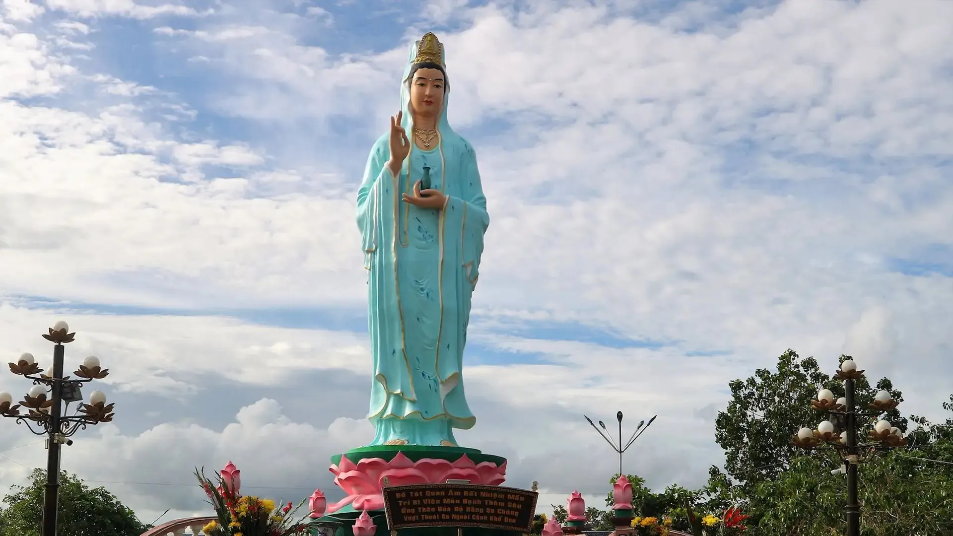 Bạc Liêu 1 ngày ghé tượng Mẹ Nam Hải tại Quan Âm Phật Đài