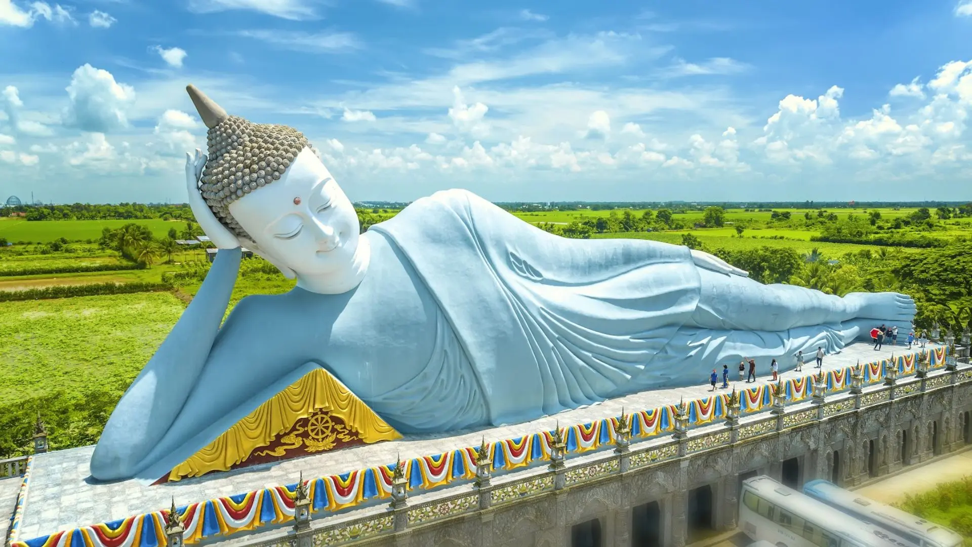 Công trình tượng Phật nằm khổng lồ dài 63m