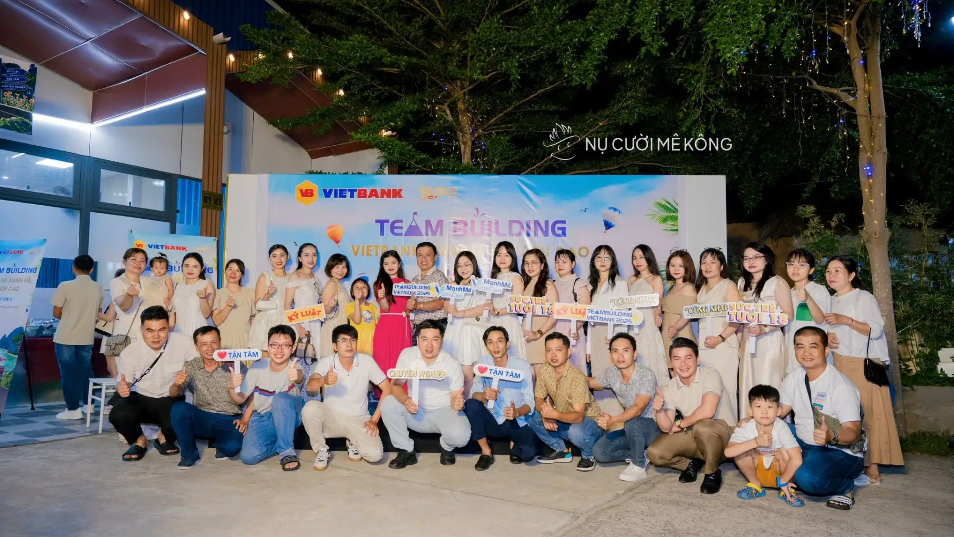 Tour đoàn Vietbank tại Phan Thiết chuẩn bị cho đêm Gala Dinner