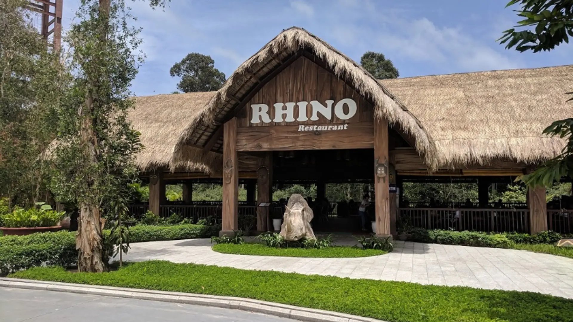 Nhà hàng rhino tại Vinpearl Safari Phú Quốc 