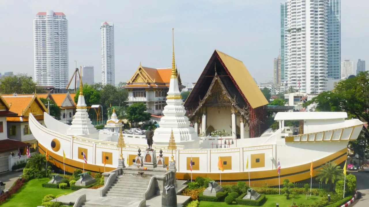 Chùa thuyền War Yannawa Bangkok